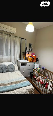 דירת גן, הורדים 9, הל"ה, גבעתיים