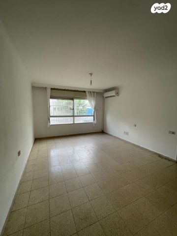 דירה, ישראל רוקח 15, שכונה י"א, באר שבע