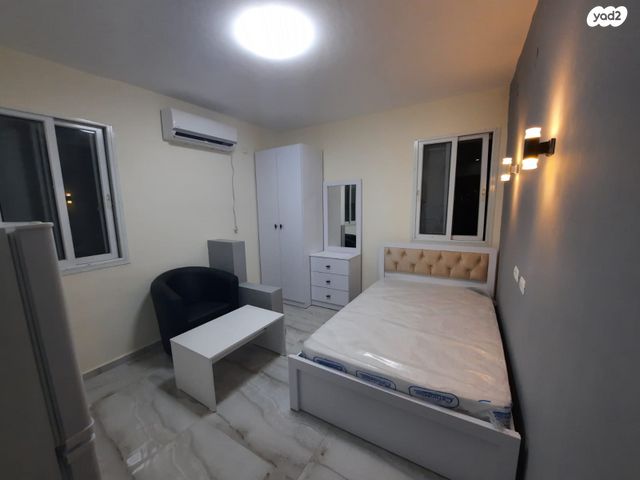 שדרות ירושלים 70