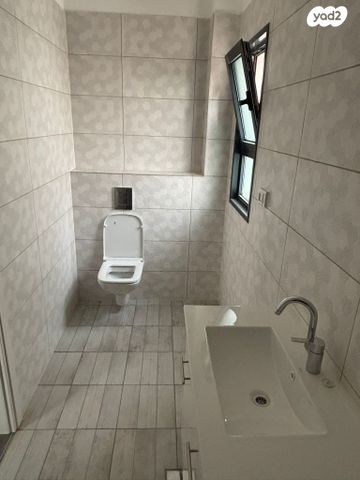 דירה, לשם 47, שאר העיר, אריאל