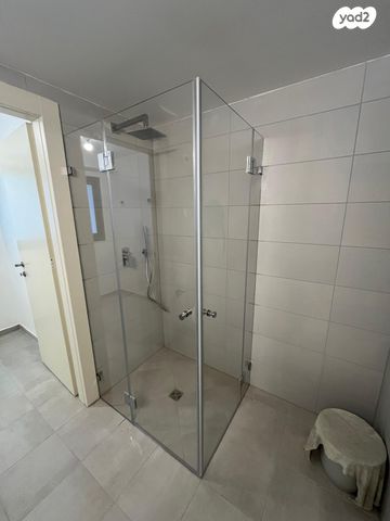 דירה, הרב הרצוג 6, צפון מערב מרכז העיר, נתניה