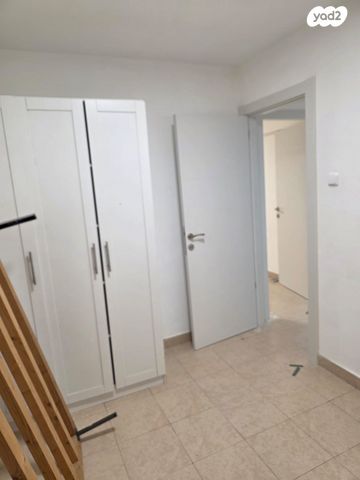 דירה, שדרות גת 38, הנביאים, קרית גת