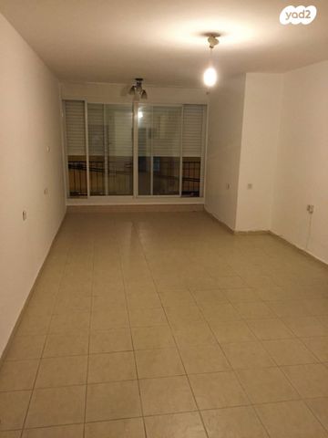 קרן היסוד 37