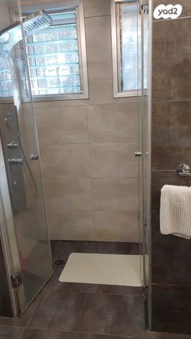 דירה, אילנות 15, כרמל מערבי, חיפה