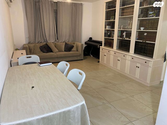 דירה, דבורה הנביאה 24, חזון עובדיה / רמת בית שמש ג-2, בית שמש