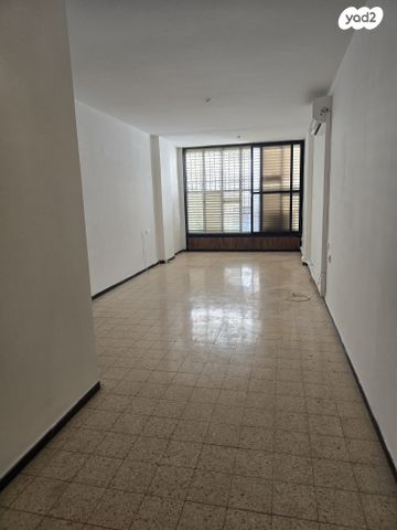 דירה, דבורה בארון 6, כצנלסון, ראשון לציון