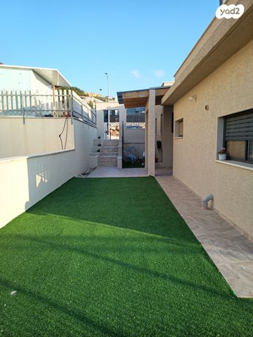 דירה, מים רבים 27, שתולה, שתולה