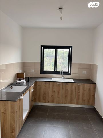 דירה, לשם 47, שאר העיר, אריאל