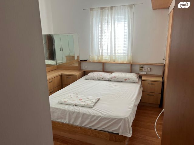 דירה, י"א באדר 36, נאות רחל, חולון