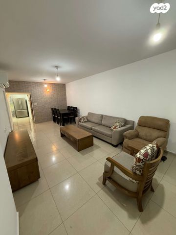 כיכר וייצמן 4