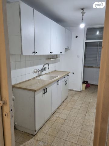 דירה, שדרות יעקב (ג'ירופי) 66, שיכוני המזרח, ראשון לציון