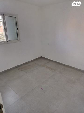 דירה, לוי אשכול 1172, שיכון ד, טבריה