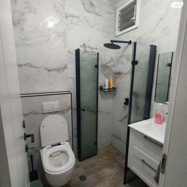 הרב עוזיאל 35