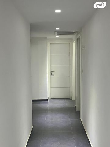 דרך לוי אשכול 70