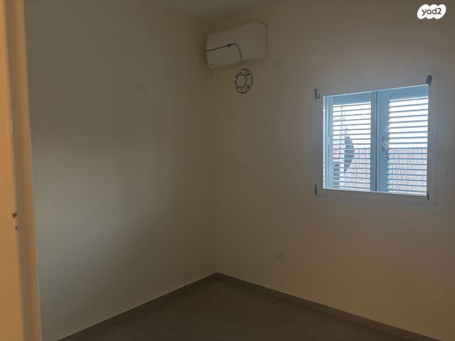 בית פרטי/ קוטג', שקד 112, לוזית, לוזית