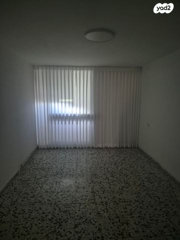 דירה, הצבי 99, שכונה ה', באר שבע