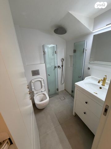 יחידת דיור, שלמה שדרוביצקי 19, נווה עוז, פתח תקווה