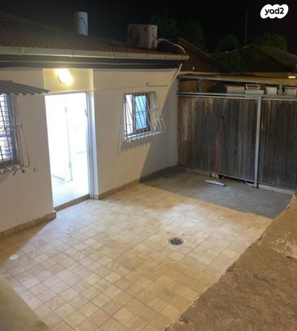 בית פרטי/ קוטג', אליהו גולומב 5, צפון מזרח מרכז העיר, נתניה