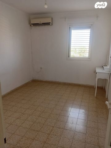 דירה, שדרות רוטשילד 35, רח' הנשיא צפון, חדרה