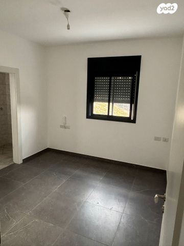 דירה, לשם 47, שאר העיר, אריאל