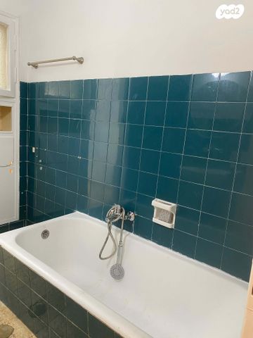 דירה, ארלוזורוב 44, פועלים א, כפר סבא