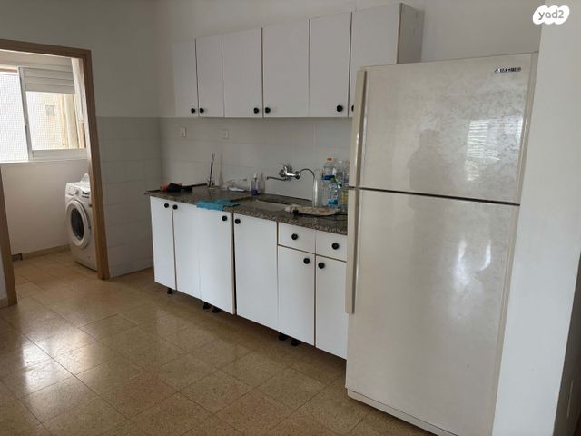 דירה, הרב זוארץ פריג'ה 16, נאות גנים, נתניה