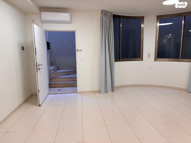 יחידת דיור, שלמה שדרוביצקי 19, נווה עוז, פתח תקווה