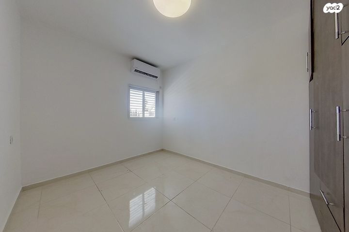 גג/ פנטהאוז, יגאל ידין 5, מרכז דרום, רעננה