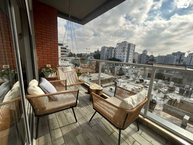 דירה, סנהדרין 8, עליות, רמת גן