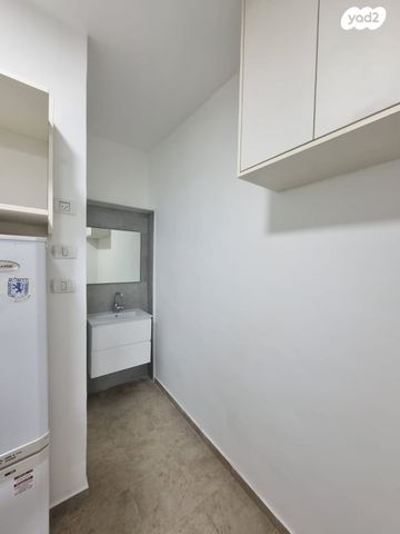 הרב יצחק נסים 57