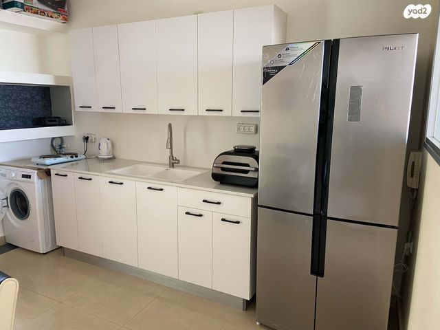 שלוש השעות 10