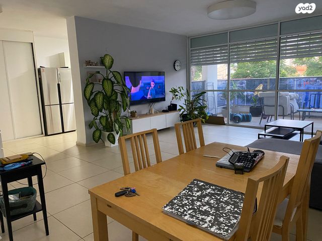 ראובן ברקת 16