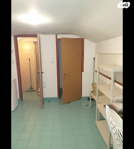 דירה, חיים וייסבורג 11, ג' / מרכז מזרח העיר, רחובות