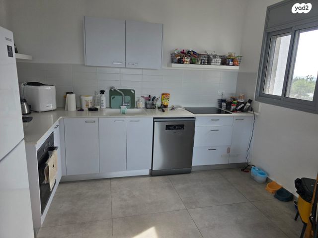 דירה, תל צבי 50, שיכון ממשלתי, פרדס חנה כרכור