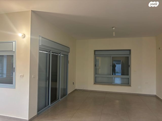 בית פרטי/ קוטג', שקד 112, לוזית, לוזית