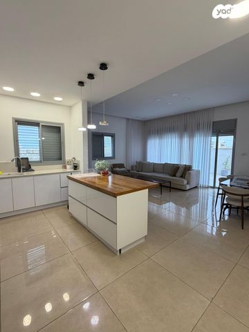 גג/ פנטהאוז, ישראל שוחט 31, נווה זאב, נאות אילן, באר שבע