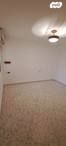 שדרות מרדכי בן פורת 76