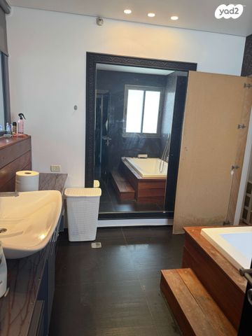 דירה, הנביאים 56, דרום מערב ותיק, בת ים