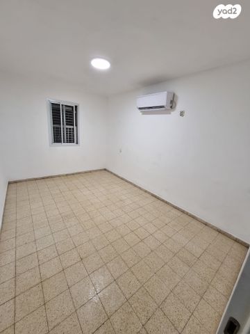 דירה, שדרות יעקב (ג'ירופי) 66, שיכוני המזרח, ראשון לציון