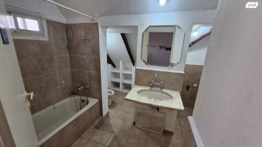 שדמות דבורה 