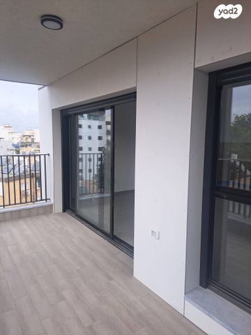 דירה, דב גרונר 4, עין גנים, פתח תקווה