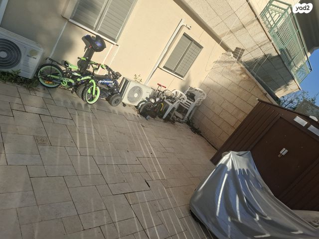 בית פרטי/ קוטג', אשל 24, מרכז העיר, סביניה, הוותיקה, קרית ביאליק