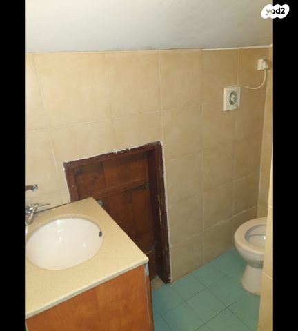 דירה, חיים וייסבורג 11, ג' / מרכז מזרח העיר, רחובות