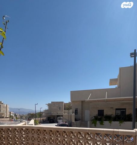 דירת גן, חודשי השנה 1, העונות - בבניה, רובע 11, אילת