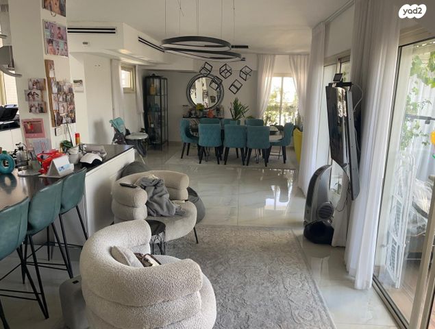 גג/ פנטהאוז, דרך בן גוריון 44, שכונת בן גוריון, מרכז העיר ג', רמת גן