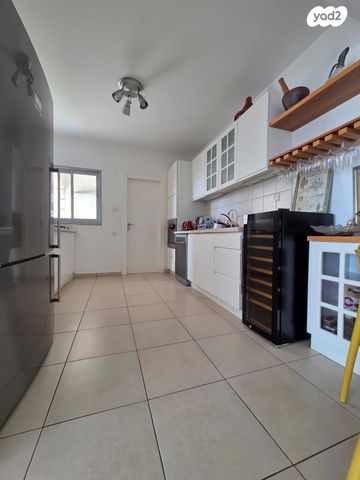 דירה, יצחק רבין 4, פסגת אונו, קרית אונו