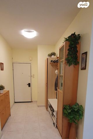 דירה, בלפור 84, עצמאות יוספטל, בת ים