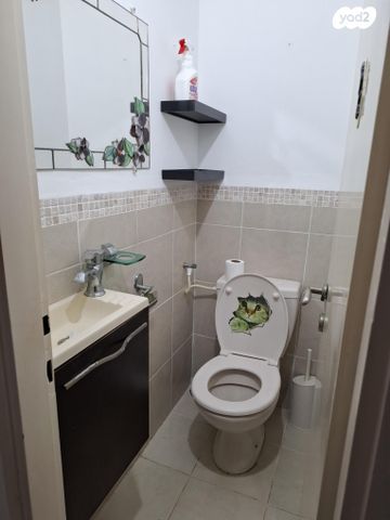 דירה, אלכסנדר זייד 52, קרית חיים מזרחית, חיפה