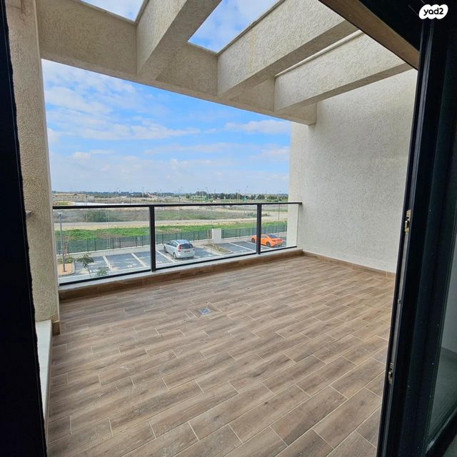 דירה, אלה 23, בת חפר, בת חפר