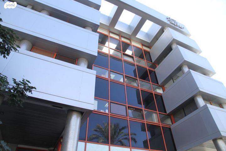 משרדים, נחלת יצחק 8, נחלת יצחק, תל אביב יפו